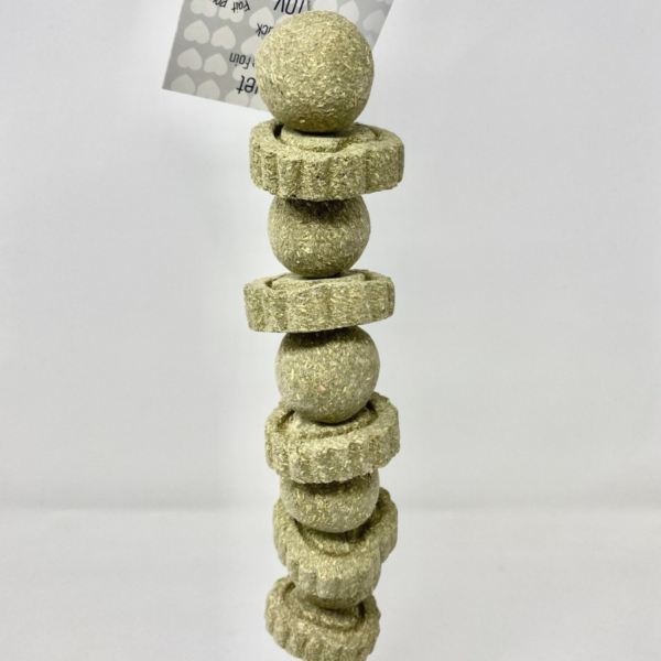 Les petits lapins d'amour - Jouet à accrocher | Collation de foin